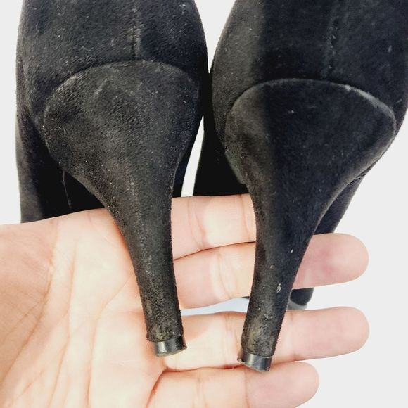 Unise slip on black velvety  highheel boots size 8m - Picture 5 of 11